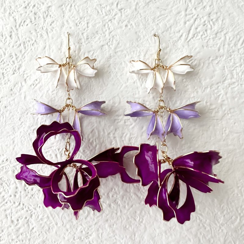 Flower-inspired wire accessories - Earrings & Clip-ons - Other Metals 