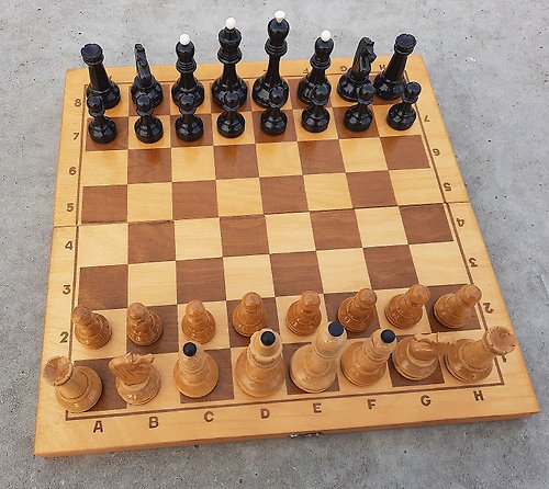 RetroRussia Light tournament Soviet chess set middle sized – Medium size grandmaster chess