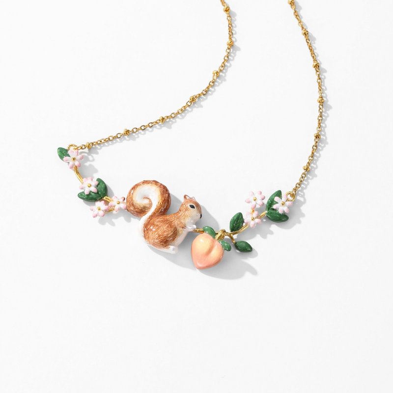 松鼠桃子花園項鍊~ Squirrel  Necklace - 項鍊 - 琺瑯 