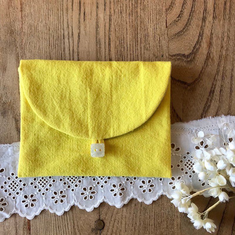 Small pouch (Yellow) - กระเป๋าเครื่องสำอาง - ผ้าฝ้าย/ผ้าลินิน สีเหลือง
