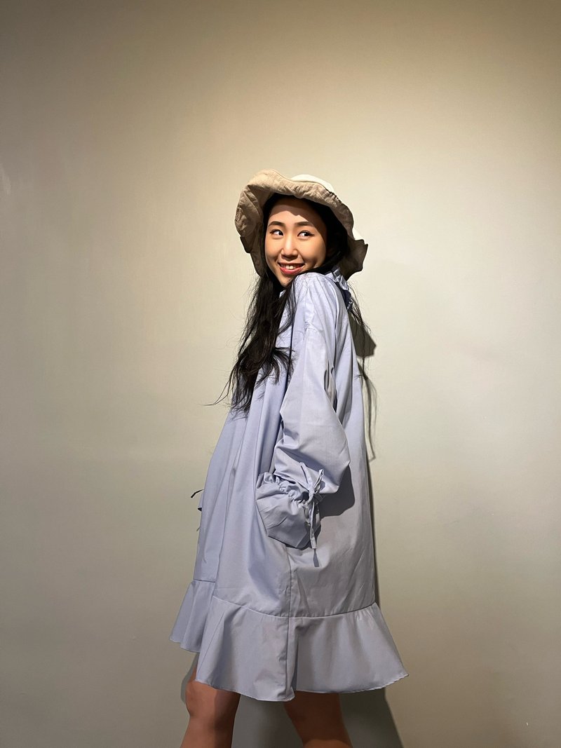 Ruffle collar with bow long sleeves dress - 洋裝/連身裙 - 聚酯纖維 藍色