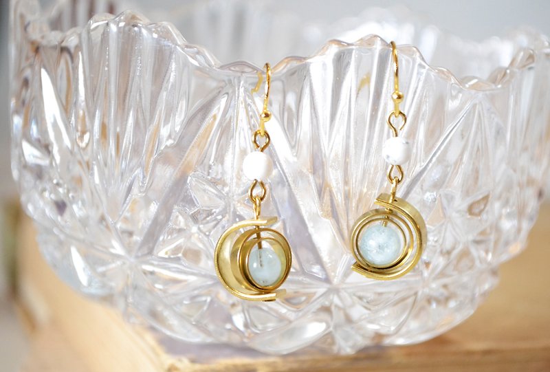 Spinning planet Aquamarine with 24k dangle earrings  - Earrings & Clip-ons - Gemstone Blue