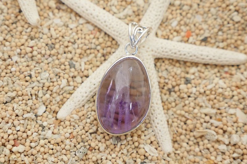 Healing stone, amethyst pendant top - Necklaces - Stone Purple