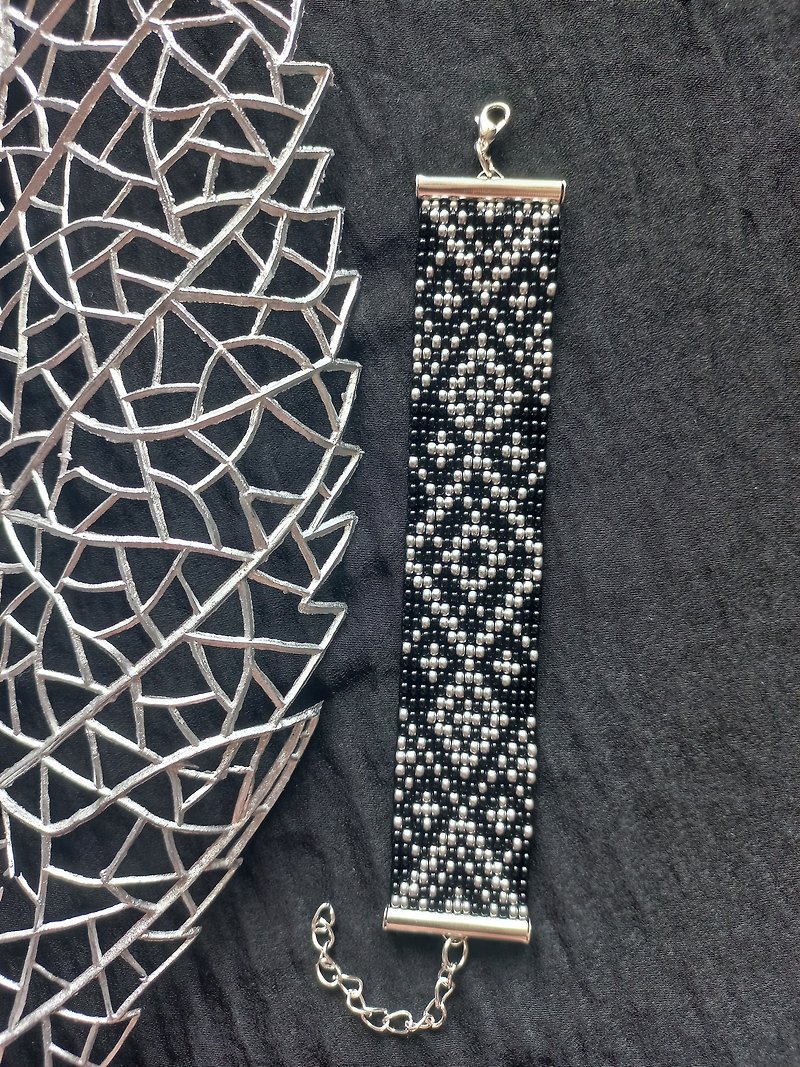 Bracelet Czech beads silver  handmade jewelry - สร้อยข้อมือ - กระจกลาย หลากหลายสี