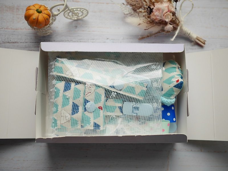 Mt.Fuji Mount Gift Boxes to appease the peace bag fixed pacifier chain - Baby Gift Sets - Cotton & Hemp Blue