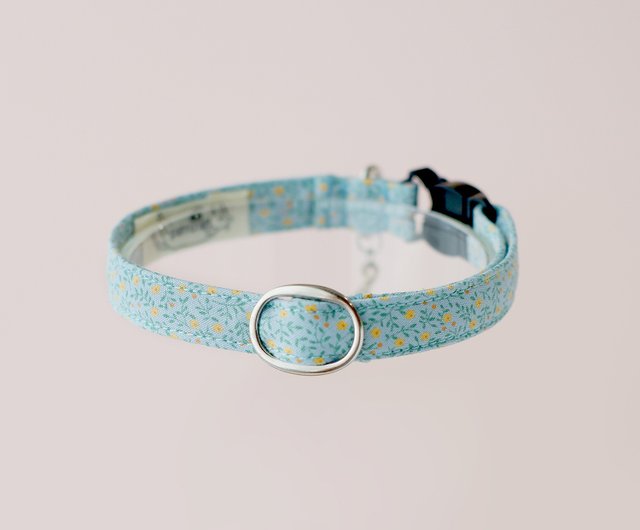 The Aquamarine designer cat collar