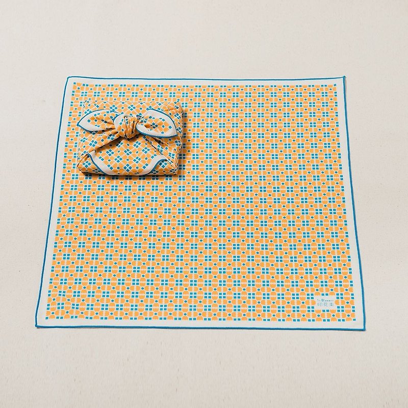 Furoshiki Cloth / Old Mosaic Tile / Yellow Egg - เย็บปัก/ถักทอ/ใยขนแกะ - ผ้าฝ้าย/ผ้าลินิน 