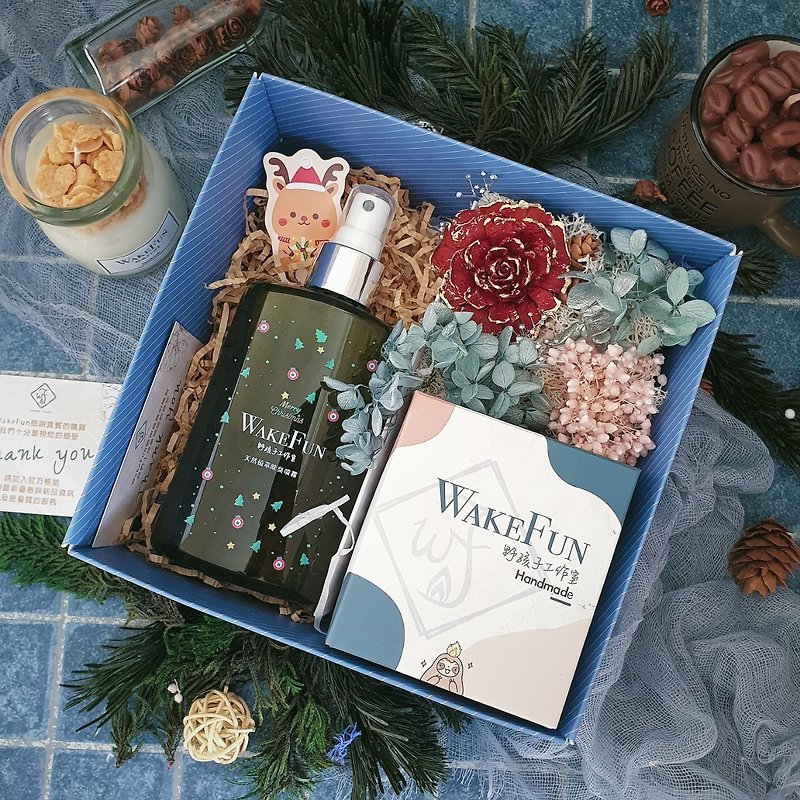 WF Dancing Flowers Fragrance Gift Box丨Scented Candle + Deodorant Fragrance Spray Set - Fragrances - Other Materials Multicolor