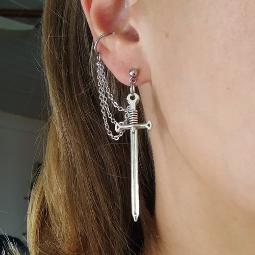 Cyberpunk Jewelry Boutique 長劍耳環配鏈哥特耳環男士單匕首耳環配袖口