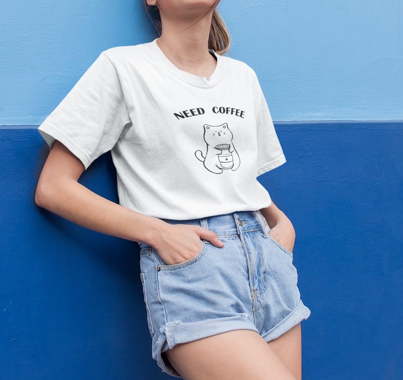 CAT NEEDCOFFEEユニセックス半袖Tシャツホワイトキャットコーヒーヘアキッズウェンチンギフト - Tシャツ - コットン・麻 ホワイト