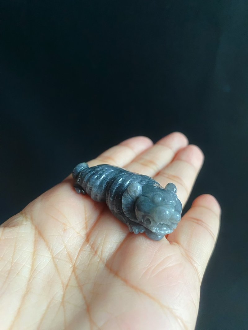 天然緬甸玉翡翠 烏雞 老虎 聚財招福 小擺件  招財守庫 可綁繩佩 - 其他 - 玉石 黑色