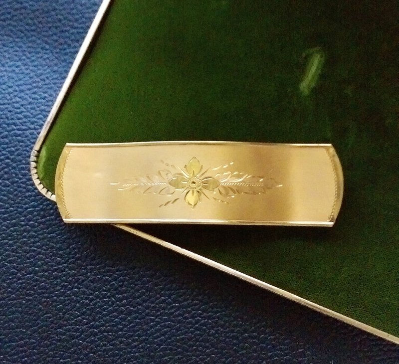 【西洋古董飾品 】金屬鍍金 精緻雕花  花卉 別針 胸針 - 徽章/別針 - 其他金屬 金色