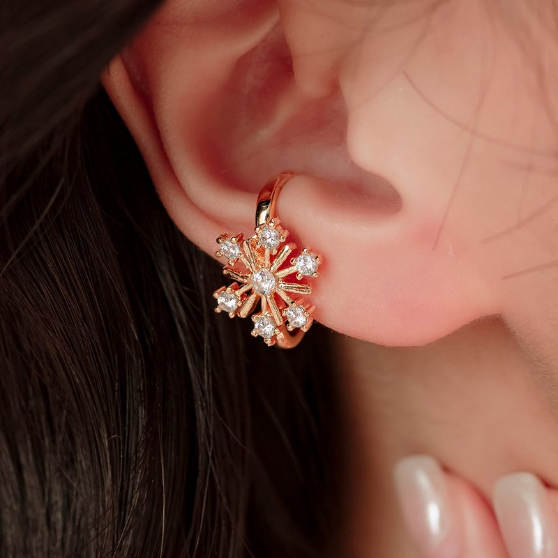 [Christmas Gift Box] Snowflake* Gold Silver Rose Gold Stone Snowflake Ear Cuff - Earrings & Clip-ons - Copper & Brass Silver