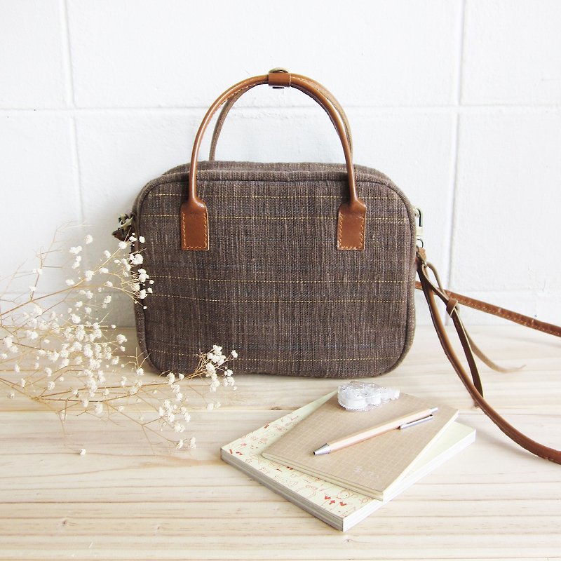 Cross Body Mini Sport Bags Hand Woven and Botanical Dyed Cotton Brown-Blue Color - 側背包/斜背包 - 棉．麻 咖啡色