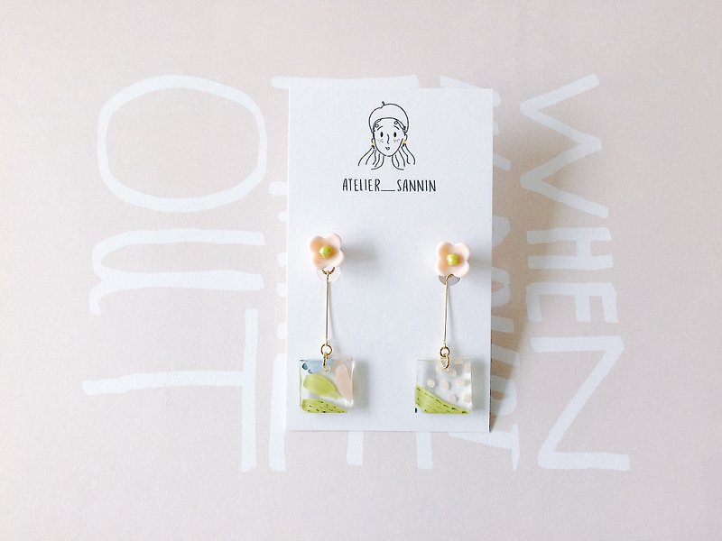Girl with robot series - flower balloon hand painted handmade handmade earrings two worn ear drop earrings - Earrings & Clip-ons - Other Materials Green