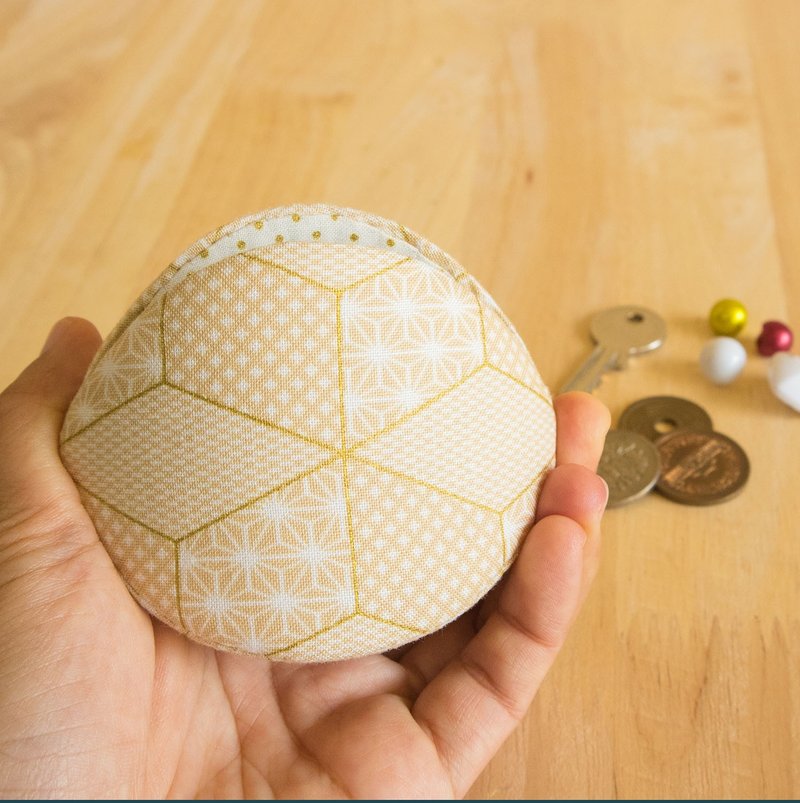 Japanese style accessories case. Gold Kumiko collection .Birthday gift. - 化妝包/收納袋 - 棉．麻 金色