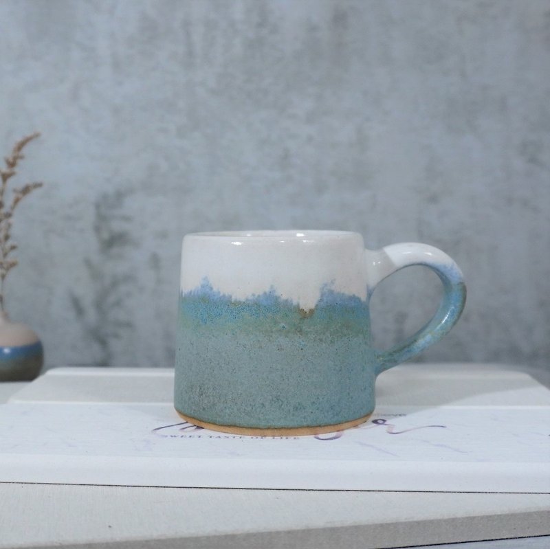 Iwashiro Group Koyamagata cup-approx. 200ml, teacup, mug, water cup, coffee cup - Mugs - Pottery Multicolor