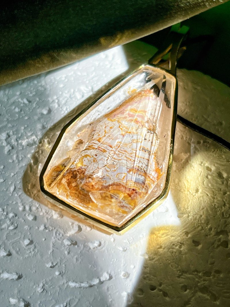 特色圖騰 膠花共生水晶吊墜 - 項鍊 - 水晶 多色