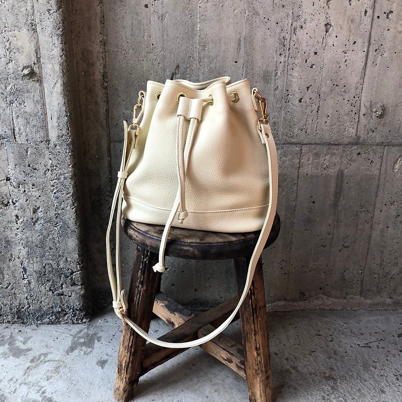 Full leather bucket bag Italian lychee pattern-elegant beige [LBT Pro] - Messenger Bags & Sling Bags - Genuine Leather Yellow