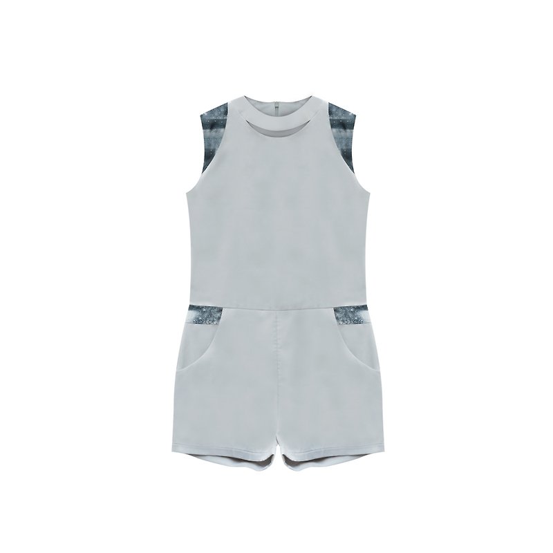 Grey Halter Neck Jumpsuit (Size M) - 吊帶褲/連身褲 - 其他材質 銀色