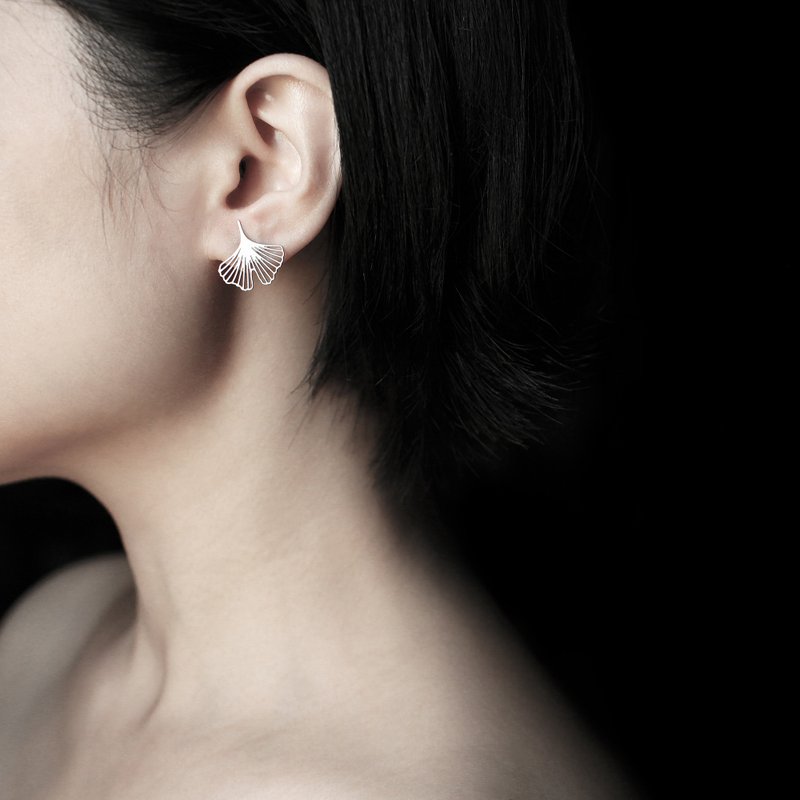 moorigin 銀杏耳環 XS | 可改夾式・醫療鋼・抗過敏・不掉色 - 耳環/耳夾/耳骨夾 - 不鏽鋼 銀色