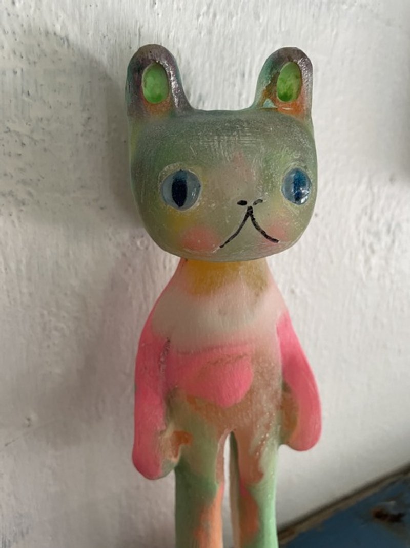 Pinkoi 代購 -  偽裝貓咪 - 擺飾/家飾品 - 塑膠 