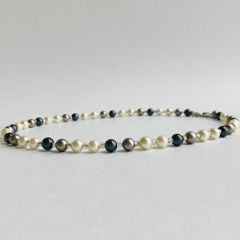 Glass pearl mix color necklace/with beads/6mm approx. 42cm+5cm/black mix/made in japan - Necklaces - Glass Multicolor