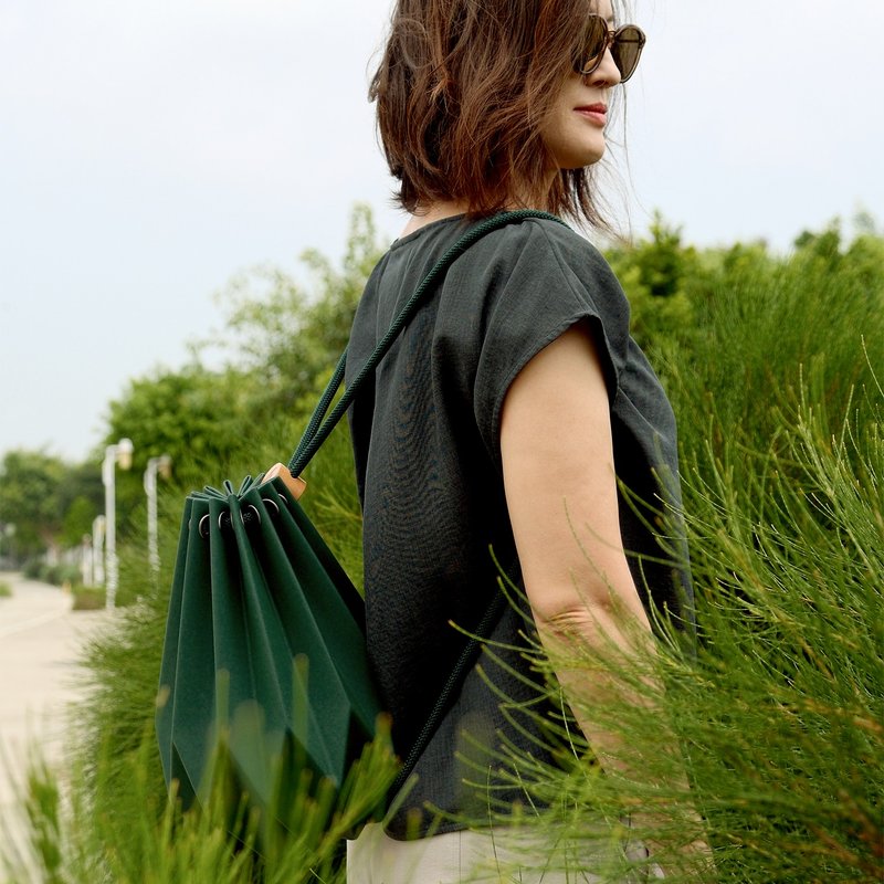 DIAMOND | Origami leather bag - Backpacks - Faux Leather Green