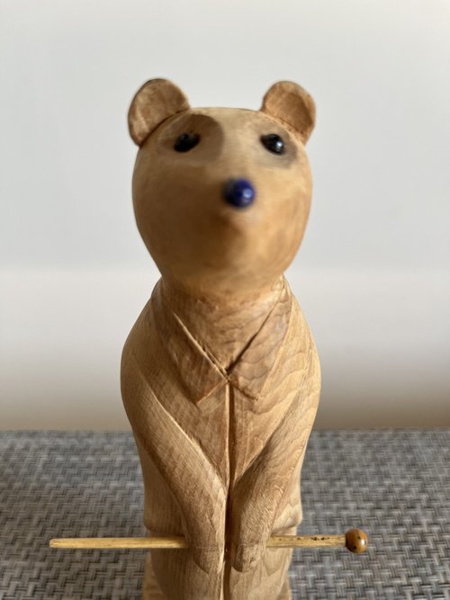 高禾精品 Kaoho Handcrafts LTD. 狐獴/手拿指揮棒的狐猴/香杉木