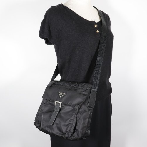 日本直送】プラダ PRADA ショルダーバッグ ナイロン 黒 ユニ
