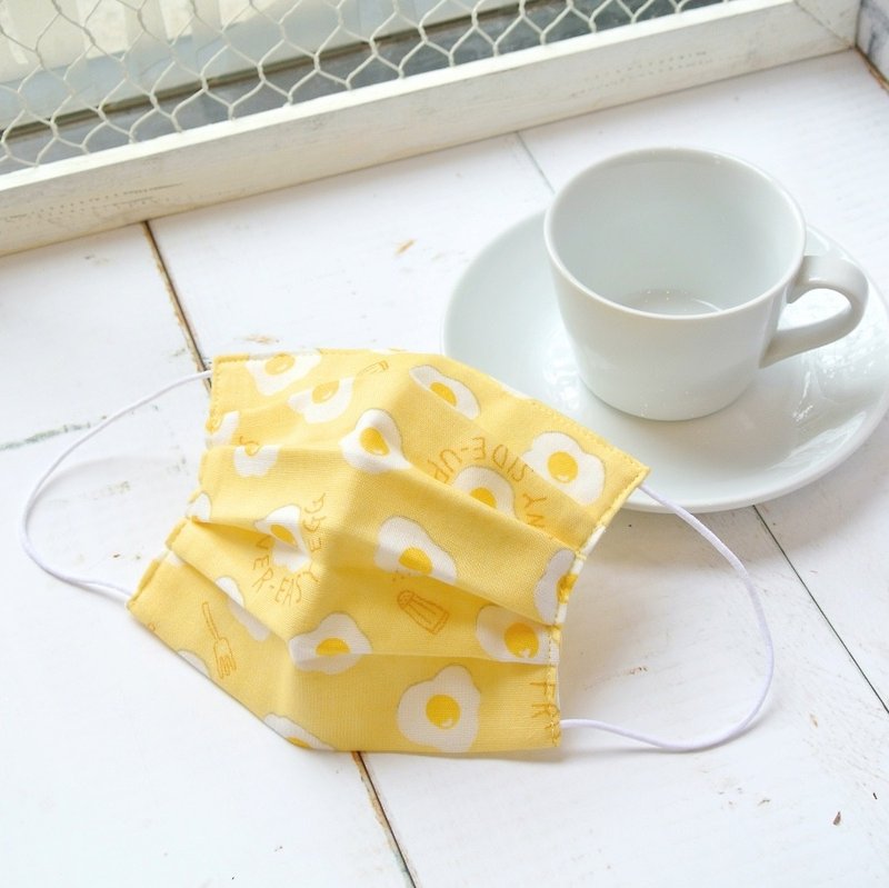 Smooth breathing handmade mask | Fried egg Yellow | Japanese cloth | TEMARIYA - マスク - コットン・麻 イエロー