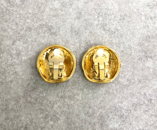 日本直送名牌中古包】CHANEL シャネルイヤリングゴールドココ