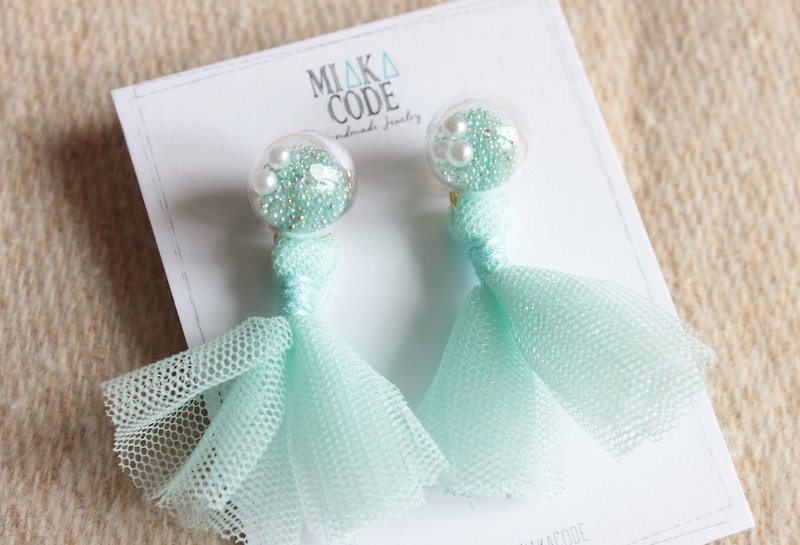 12mm Glass bubble earrings/ear-clips with Tiffany green lace tassels - Earrings & Clip-ons - Glass Green