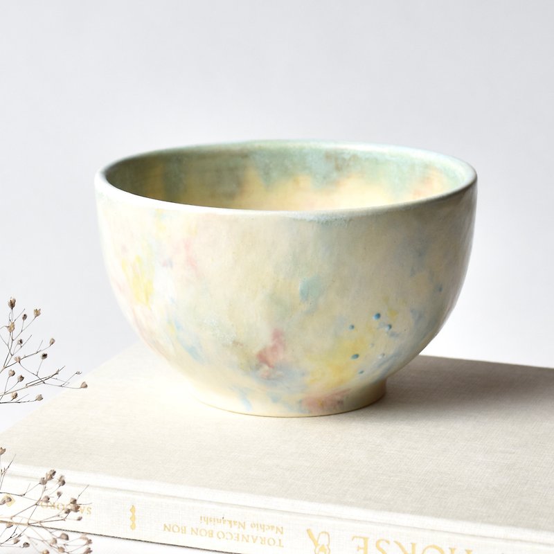 Morning light matcha bowl - Bowls - Pottery Multicolor
