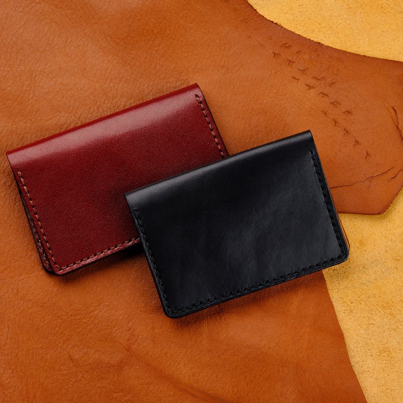 Half-fold leather business card holder with free hand lettering - ที่เก็บนามบัตร - หนังแท้ 