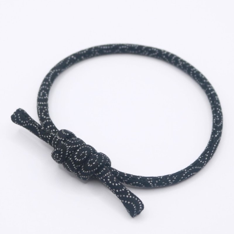 Handmade Bracelet with Black Chirimen Cord Knot【Made in Japan】 - Bracelets - Cotton & Hemp Black