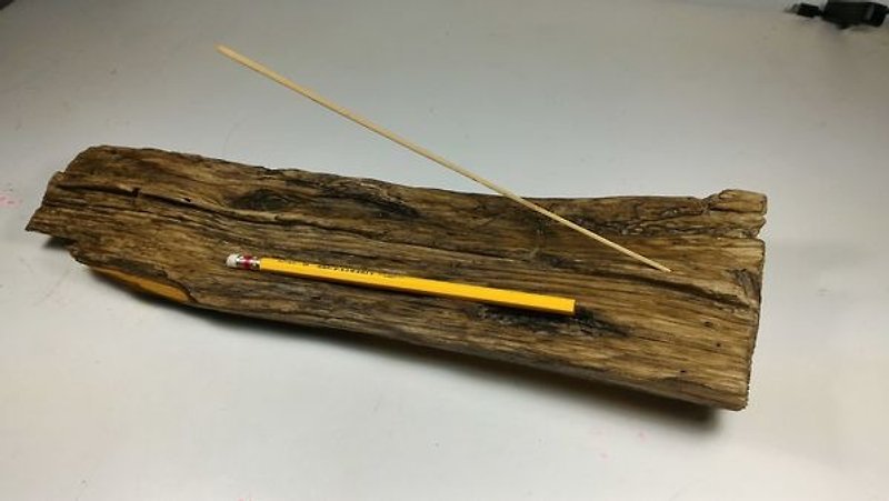 Taiwan Xiao Phoebe natural weathering profile incense holder - Other - Wood 