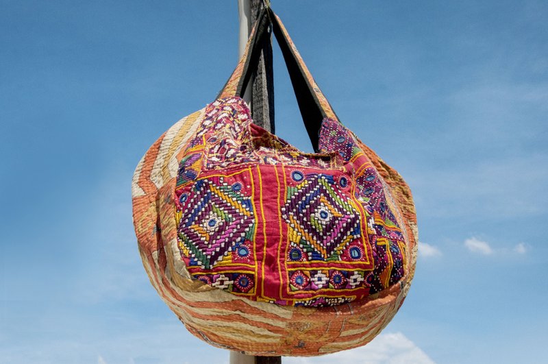 手工刺繡斜背包 民族風包 側背包 肩背包 手工包 刺繡包-古布boro - 側背包/斜背包 - 棉．麻 多色