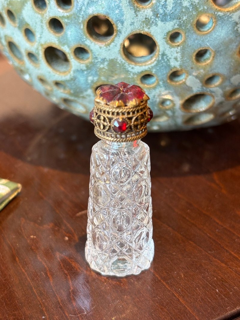復古捷克雕花水晶玻璃配紅寶石香水瓶 - 附水晶玻璃滴管 - 香氛/精油/擴香 - 水晶 透明