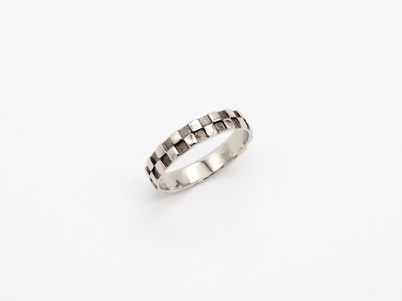 Pt900 Checkered Ring (Small) Ichimatsu Ring - แหวนทั่วไป - เครื่องประดับ สีเงิน