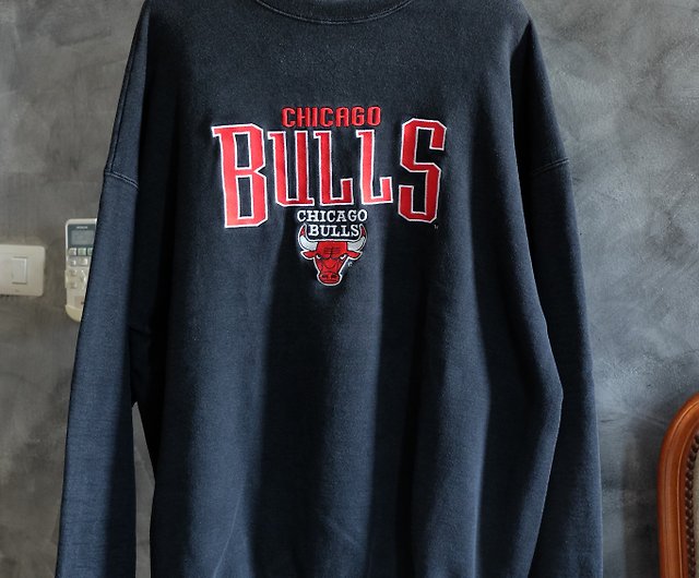 Rare Vintage 90s Chicago Bulls Pullover Sweatshirt - Shop fnbvintage Men's  Sweaters - Pinkoi