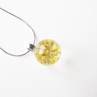 ＊Rosy Garden＊ Yellow pressed Queen Annes lace flower resin semi ball pendant Sterling silver chain necklace