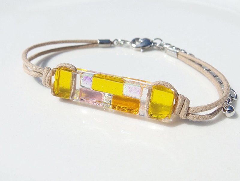 Aurora glass (Aurora [Yellow]) Bracelet / Anklet [Length, metal free choice] [Made to order] - สร้อยข้อมือ - แก้ว สีเหลือง