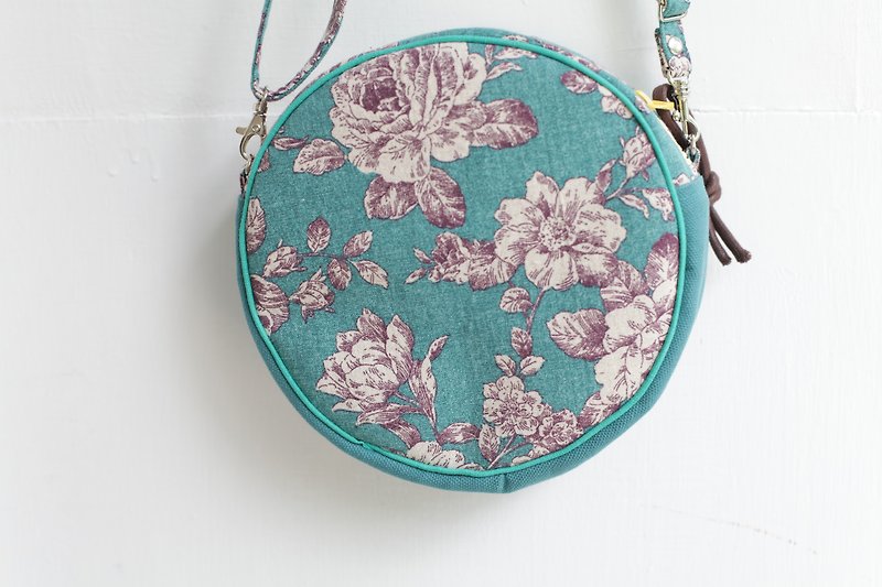 【Good day hand】 Japanese linen small round bag. Classic flower side backpack - กระเป๋าแมสเซนเจอร์ - ผ้าฝ้าย/ผ้าลินิน หลากหลายสี