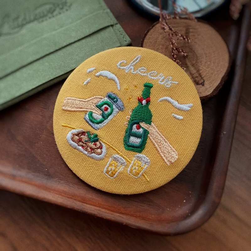 Embroidered horse mirror (with suede bag) - Cheers! - Makeup Brushes - Cotton & Hemp Multicolor