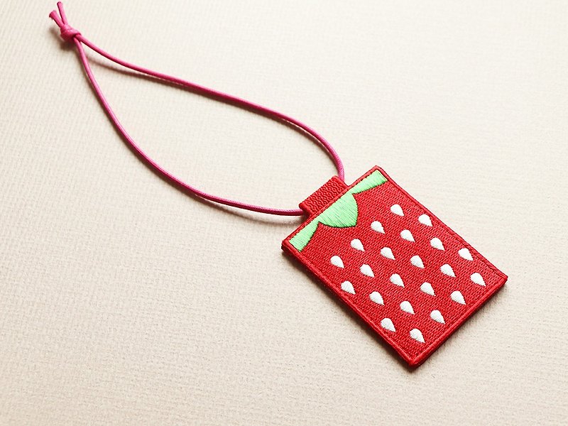 Strawberry Strawberry Full Color Embroidered Luggage / Bag Tag - ป้ายสัมภาระ - งานปัก 