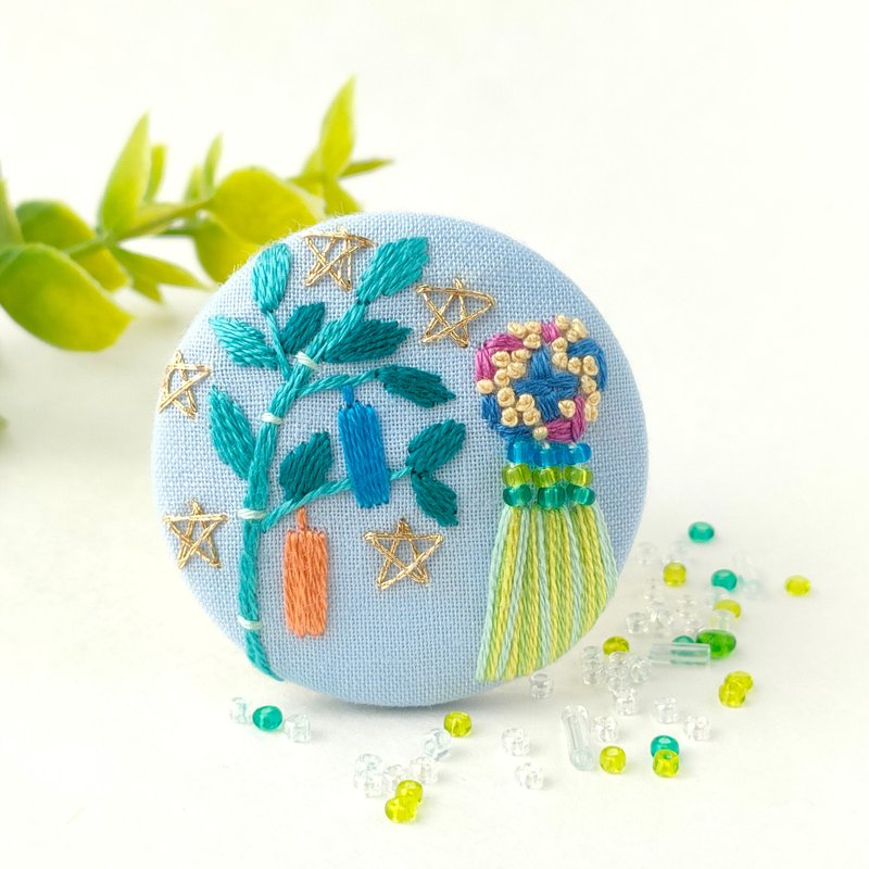 七夕祭りとぼんぼり刺繍ブローチ - 胸針 - 棉．麻 綠色