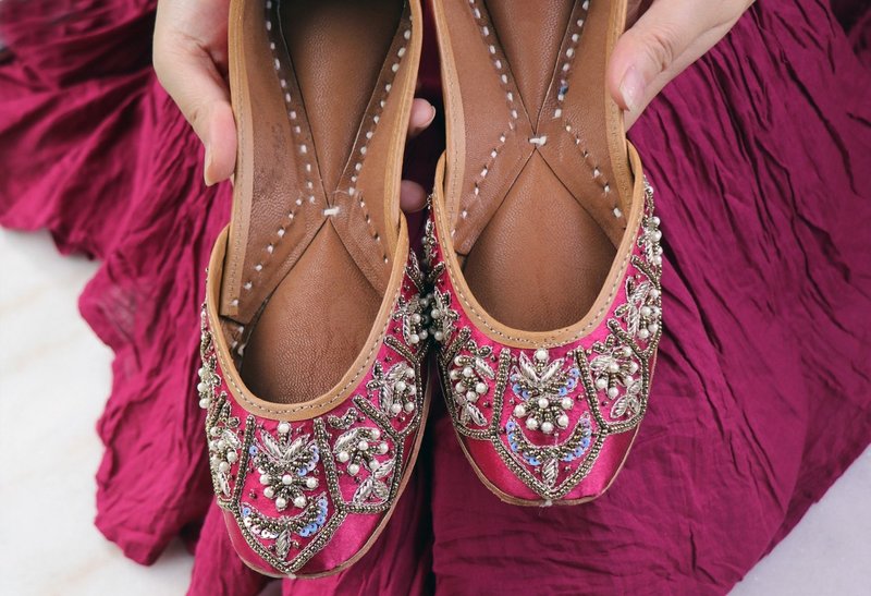 Zixuan India retro stunning purple and red this life this life handmade leather beaded shoes - อื่นๆ - หนังแท้ หลากหลายสี