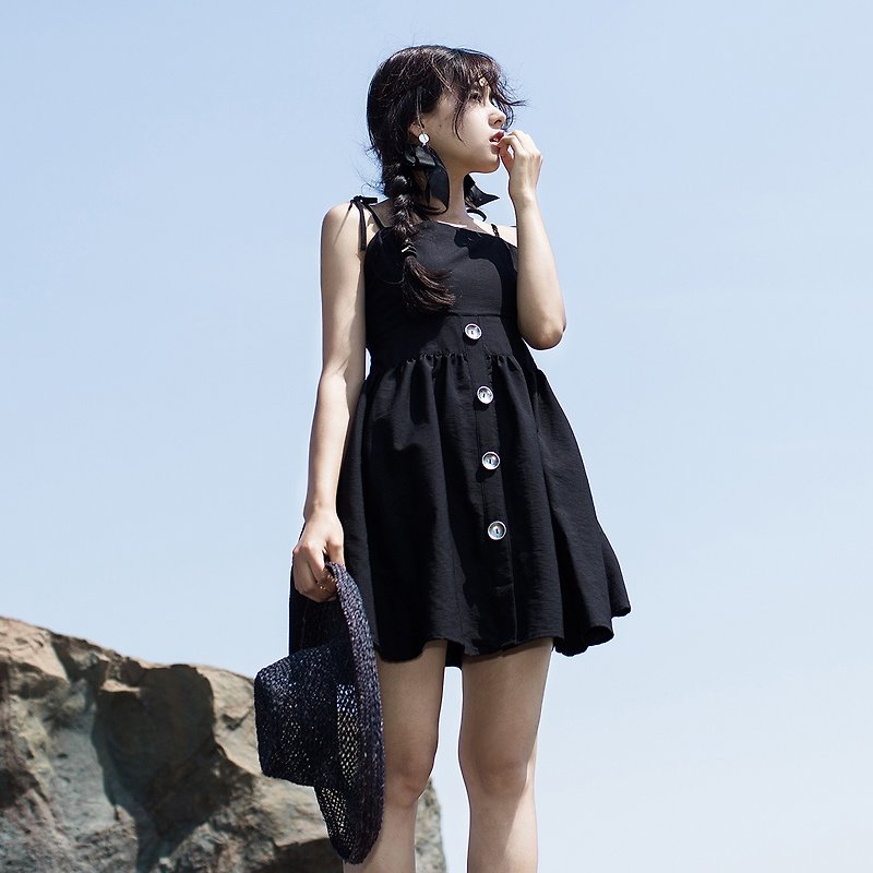 安妮陳2017夏裝新款女士系帶多扣吊帶裙連身裙洋裝 - 洋裝/連身裙 - 聚酯纖維 黑色