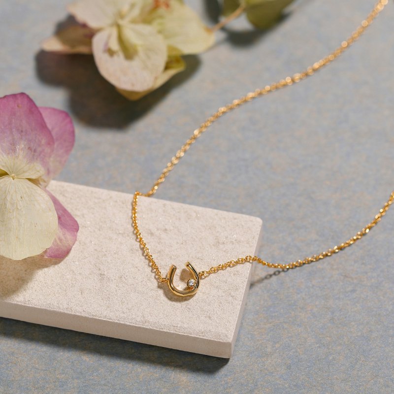 horseshoe&stone bracelet GD ニッケルフリーブレスレット　ラッキーモチーフ 馬蹄のブレスレット　ゴールド - 手鍊/手環 - 其他金屬 金色
